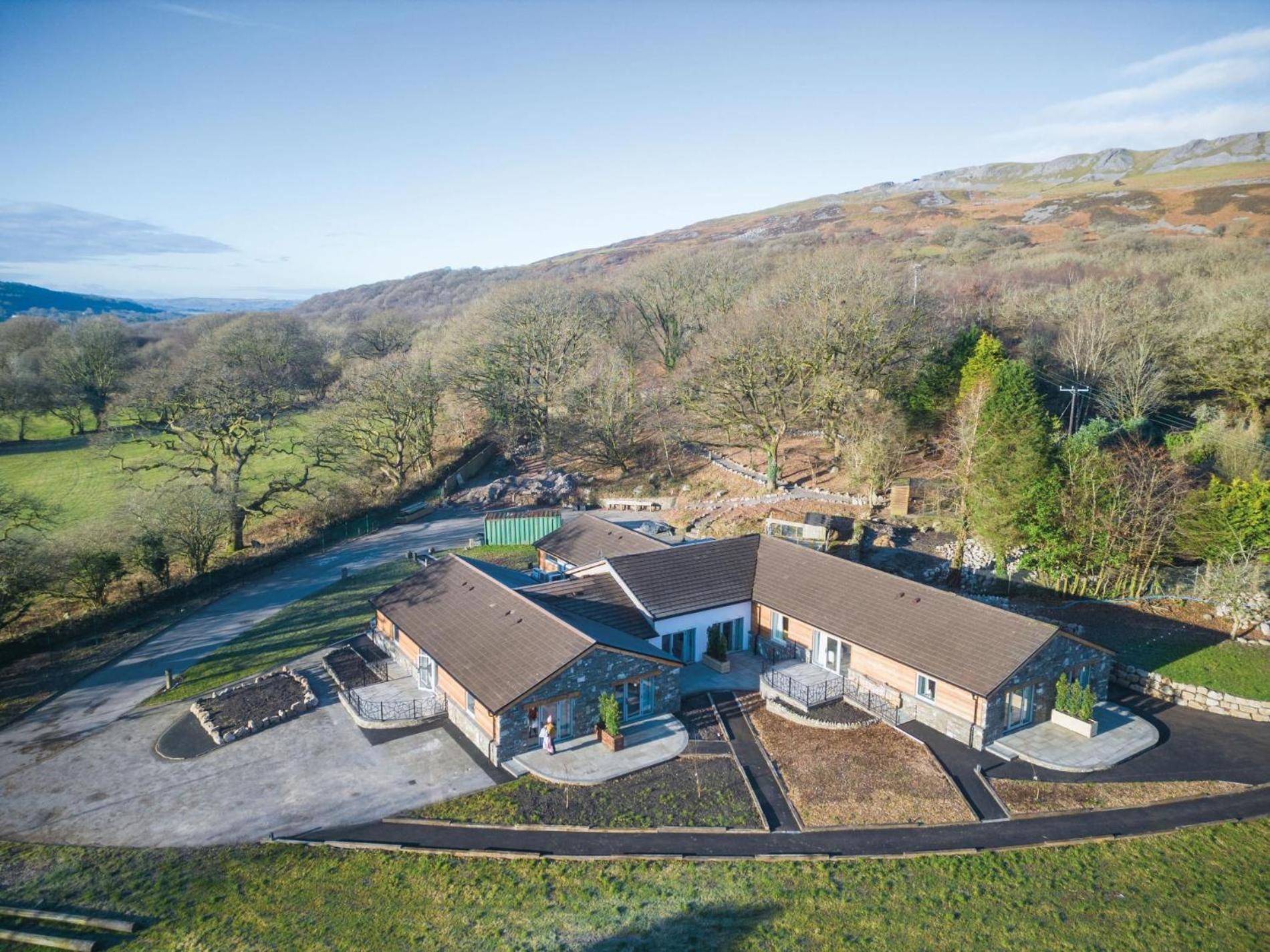 Suite 9 - Sleeping Giant Hotel - Pen Y Cae Inn Brecon Eksteriør bilde