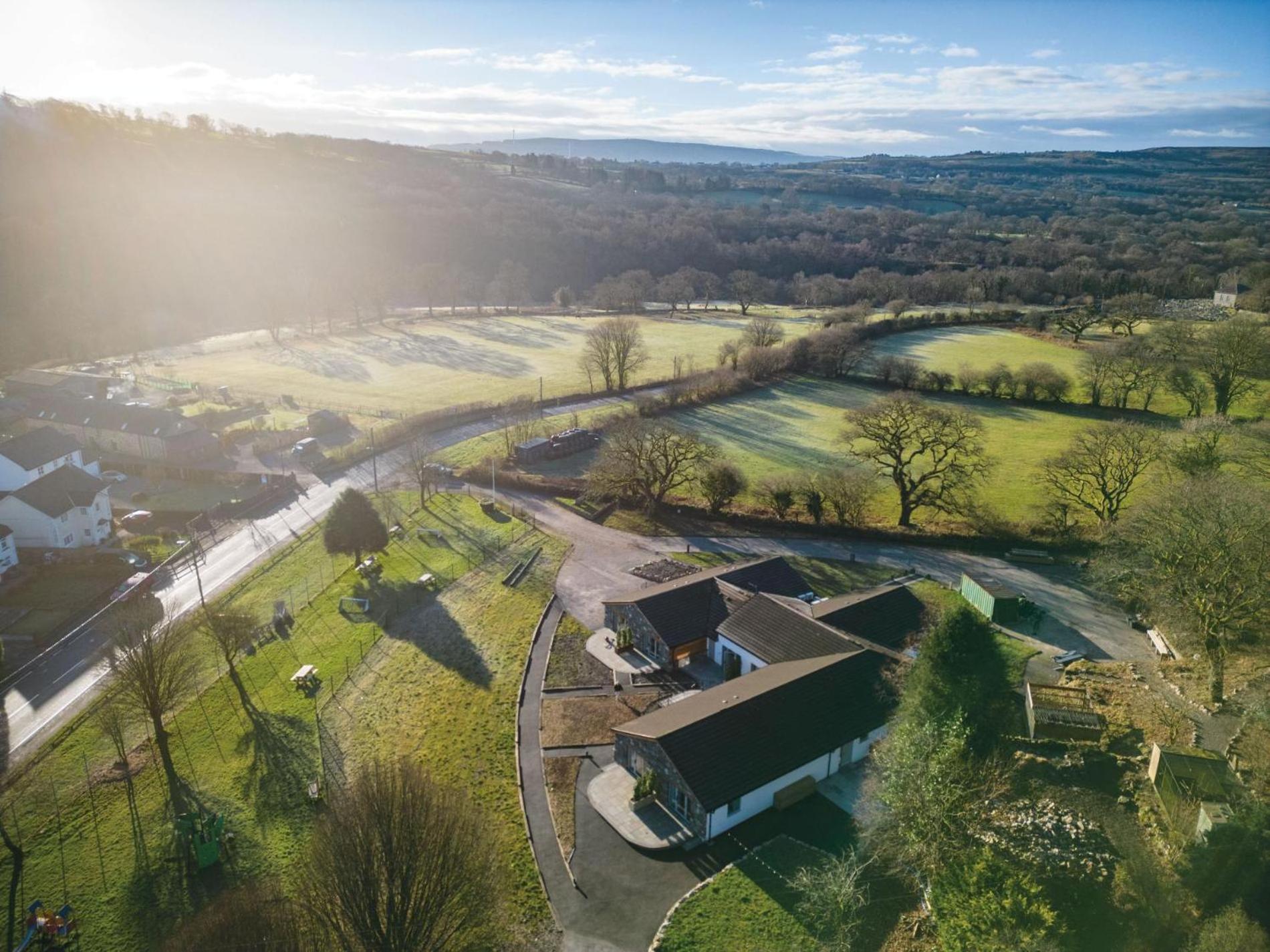 Suite 9 - Sleeping Giant Hotel - Pen Y Cae Inn Brecon Eksteriør bilde