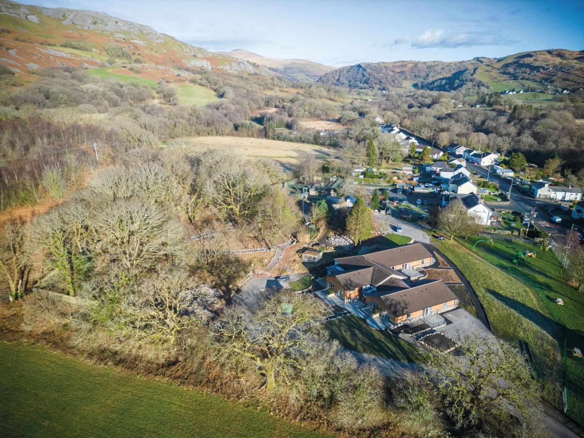 Suite 9 - Sleeping Giant Hotel - Pen Y Cae Inn Brecon Eksteriør bilde